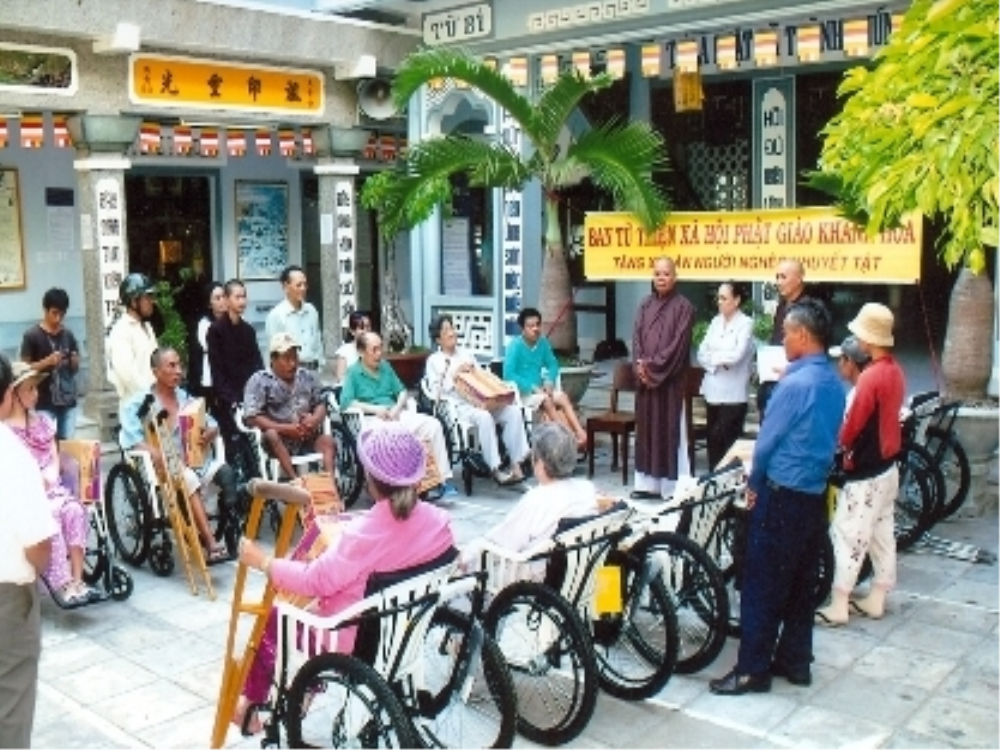 Làm từ thiện và Tâm Bồ Đề
